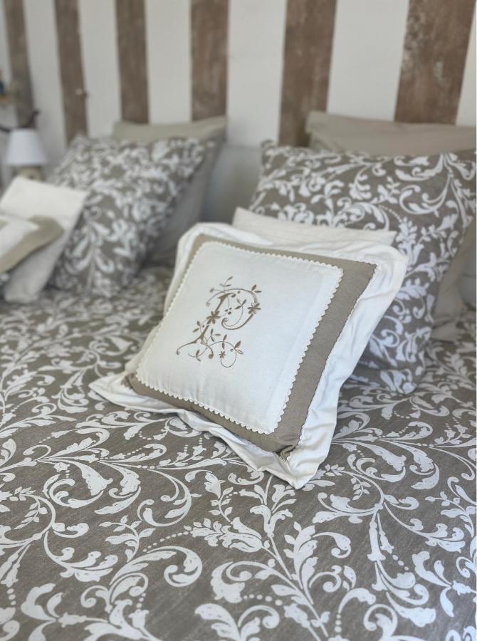 Chambres A La Maison Hermitage Aincourt Esterno foto