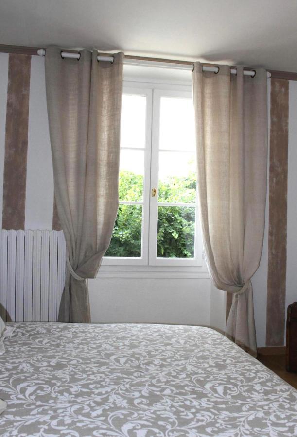 Chambres A La Maison Hermitage Aincourt Esterno foto